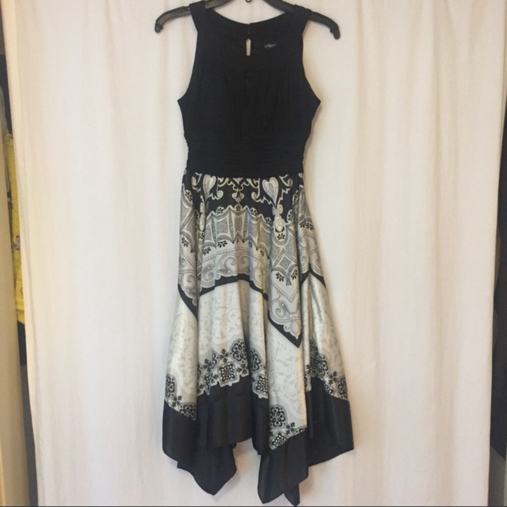 Signature  black and printed dress size 15-16